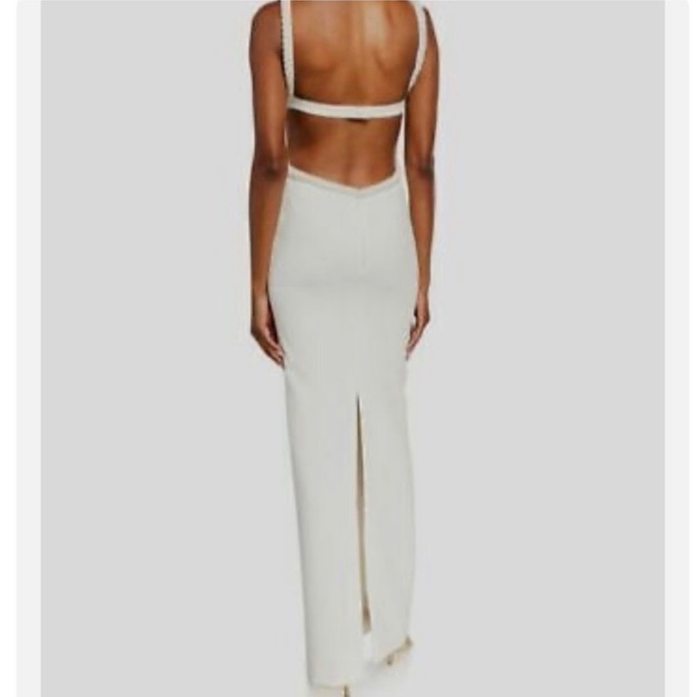 Elegant White Backless Dress